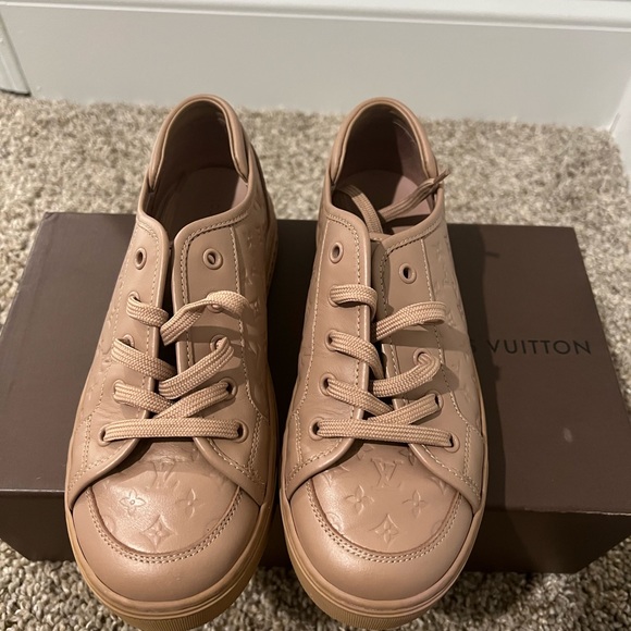 Louis Vuitton Children Size 1 sneakers - Picture 2 of 3